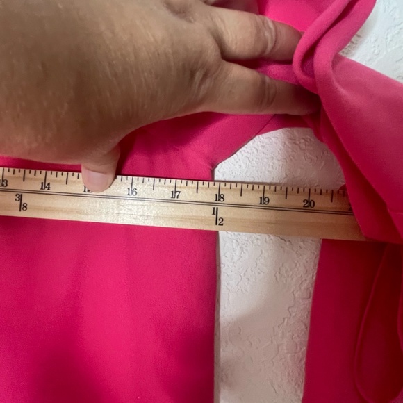 Trina Turk NWT Knox Off Shoulder Dress Flared Sleeve Shift Size M Pink Lined - Picture 13 of 14